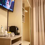 Paola 4*