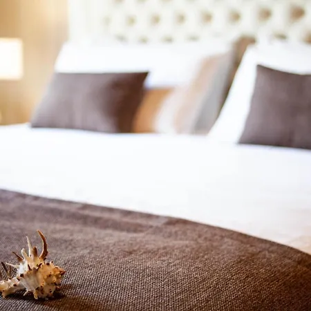 Paola Bed & Breakfast *