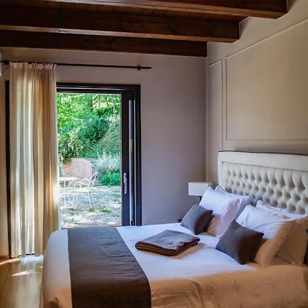 Paola Bed & Breakfast *