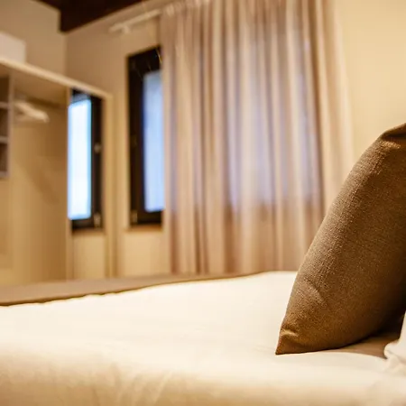 Paola Bed & Breakfast 4*