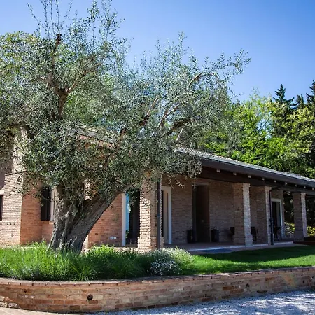 Bed & Breakfast Paola Longiano